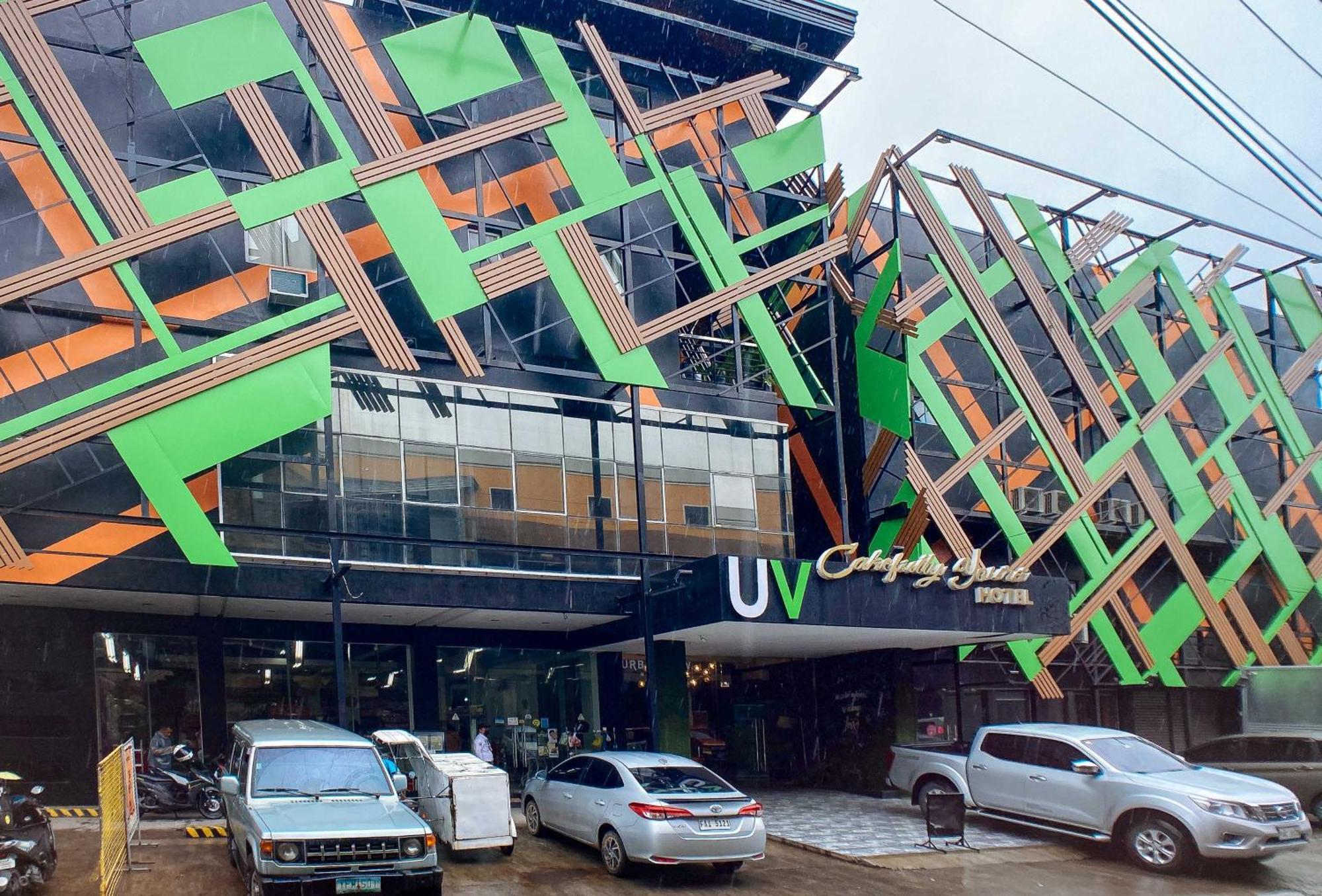 Urbanview At Lacson Street Bacolod City By Reddoorz Kültér fotó